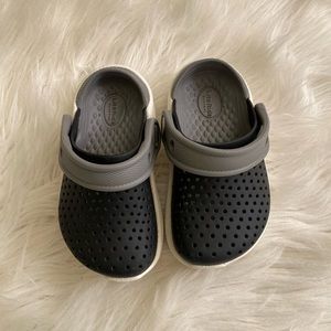 Literide by CROCS, black, white and gray. Size C6